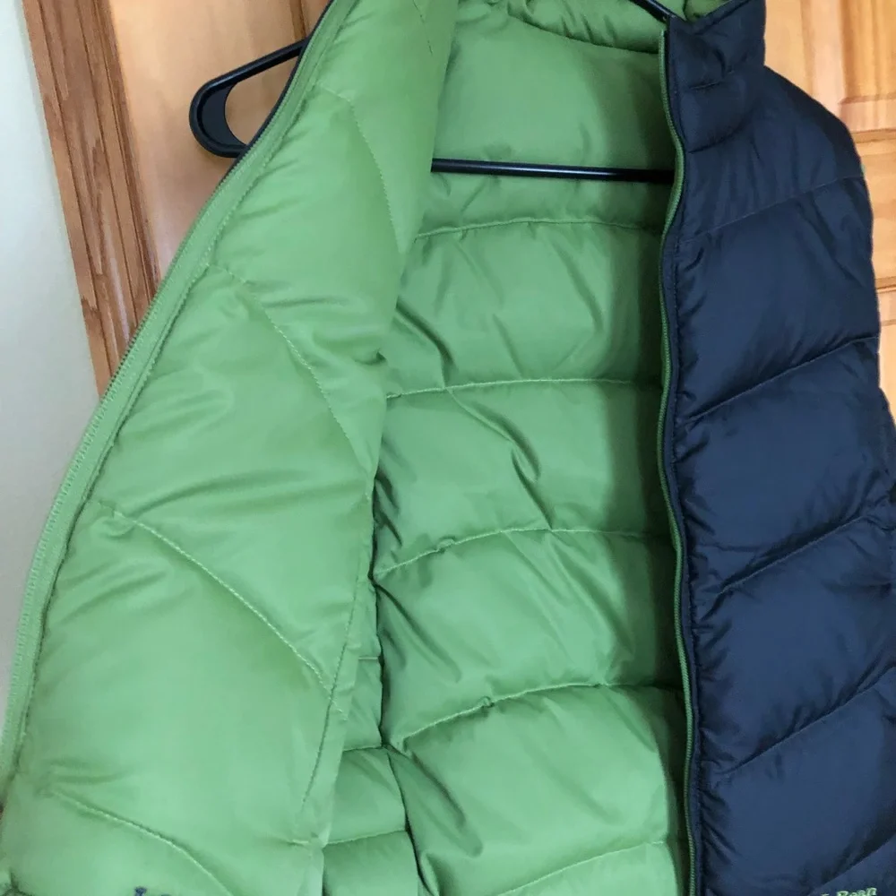 NWOT, L.L. Bean, puffer vest, reversible, gray/charcoal/ lime, pockets, size S - Picture 3 of 9